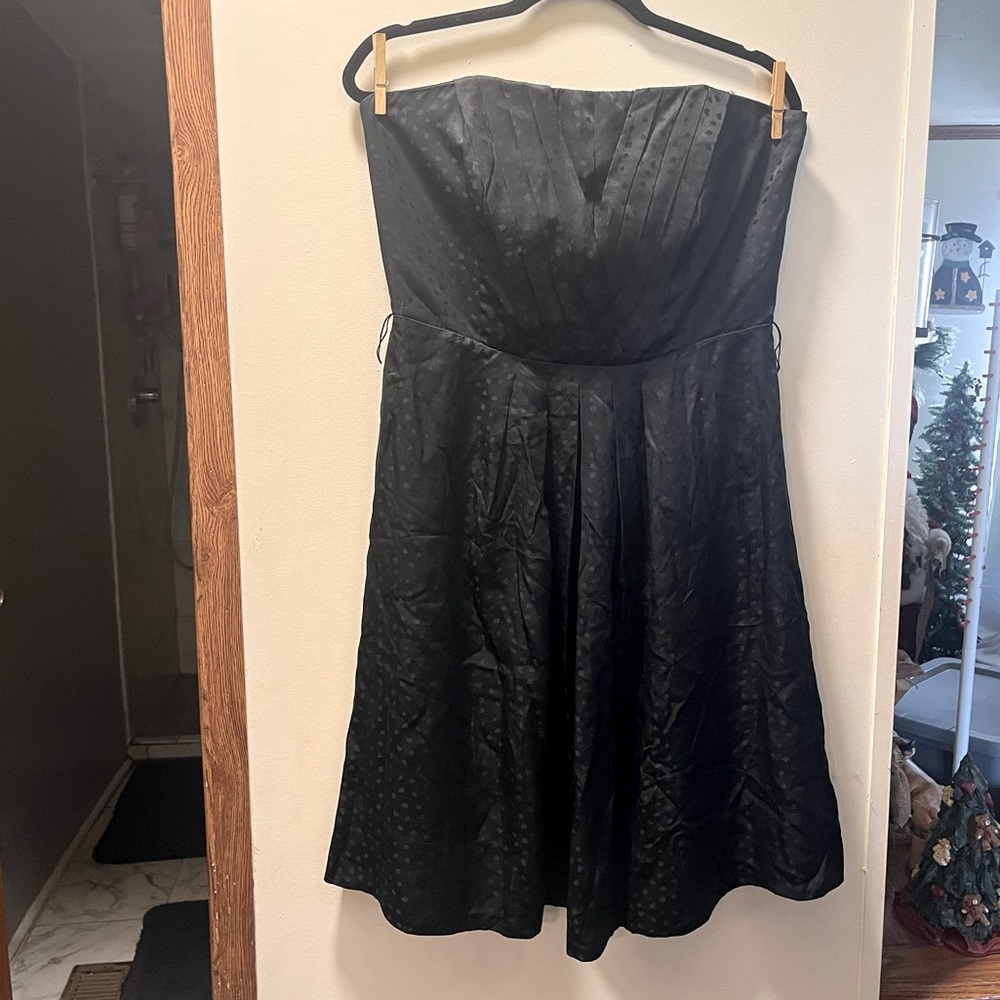 White House black market 100% silk black strapless dress size 12 event formal
